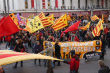 manifestació, perpinyà, independentisme, tractat dels pirineus, estelades