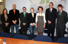 Els eurodiputats Ramon Tremosa i Salvador Sedó (CiU), Maria Badia i Raimon Obiols (PSC), Raül Romeva (ICV) i Ana Miranda (BNG, en representació d'ERC), amb l'eurocomissària Androulla Vassiliou