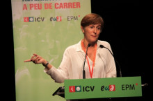 La coordinadora naconal d'ICV, Dolors Camats, durant la seva intervenció a la Convenció Municipalista 2013 d'ICV-EUiA.
