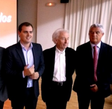 Josep Maria Fuster Fabra, amb Albert Ribera en una presentació de Ciutadans