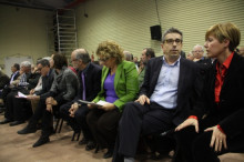 Marina Geli, Antoni Castells, Pia Bosch, Àngel Ros, Montserrat Tura i Jordi Martí, a un acte dels corrents crítics del PSC (foto d'arxiu)