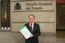 El secretari general de Manos Limpias, Miguel Bernad, ha presentat aquest dijous una denúncia instant la Fiscalia General de l'Estat a la detenció d'Artur Mas