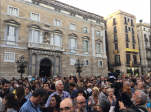 L'escola catalana respon als atacs i es mobilitza arreu del país