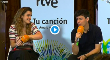 Imatge de l'entrevista als dos representants d'Espanya a Eurovisión