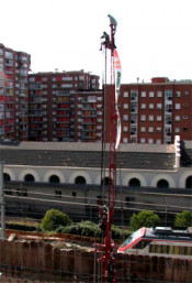 hospitalet grua tgv encadenats