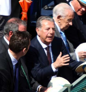 A l'esquerra el llavors vicepresident del COE, Iñaki Urdangarín, amb Javier Godó i Joan Antoni Samaranch