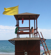 platja mar vigilants bandera groga estiu