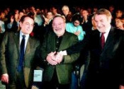 Savater entre Redondo i Oreja el 2001