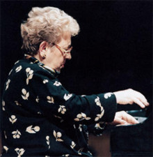 Alícia de Larrocha pianista