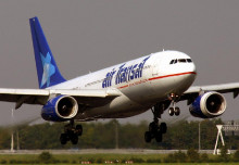 air transat avio aeroport barcelona mont-real