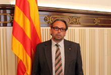 Ernest Benach, senyera, Parlament