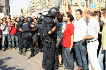 indigats, desallotjament, acampada, acampadabcn