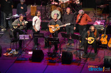 Al Tall, Barnasants