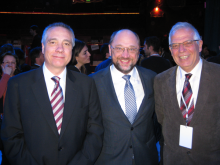 pere Navarro amb Schulz i l'expresident de l'eurocambra, el també socialista, Josep Borrell