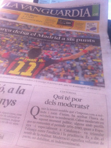 La portada d'avui de La Vanguardia amb l'editorial