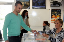 Brice Lafonatine, president d'Unitat Catalana, votant aquest diumenge a Perpinyà