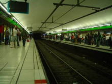 metro liniea linia 3 tres metro barcelona