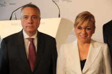 Elena Valenciano, candidata del PSOE a les eleccions europees, i Pere Navarro, líder del PSC, al Barcelona Tribuna