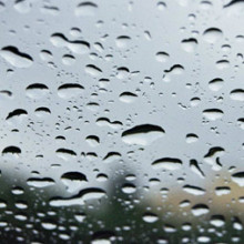 pluja aigua gotes vidre 