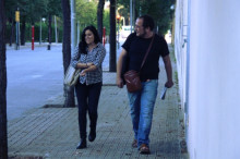 David Fernández i Isabel Vallet, de la CUP, entrant al Palau de Pedralbes
