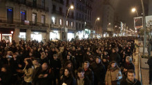 El carrer Pelai de Barcelona, ple de manifestants