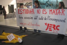 Campanya de les JERC contra la presència de l'exercit al Saló de l'Ensenyament