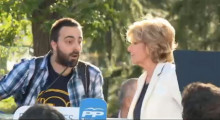 L'espontani parlant a l'acte d'Esperanza Aguirre