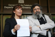 La presidenta del PP donant suport a la iniciativa de Convivència Cívica Catalana per exigir la fi de la immersió lingüística el 2011-