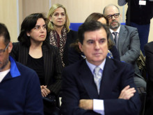 Sembla que qui s'asseu al banc dels acusats és Carles Puigdemont i no pas Cristina de Borbó