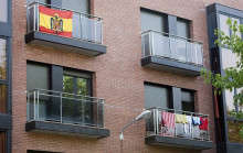 bandera espanyola, estanquera, balco, hispanitat, franquista