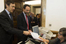 Tot lligat i ben lligat