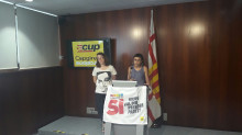 La regidora de la CUP Barcelona Maria Rovira i la diputada al Parlament i futura regidora de l'Ajuntament de Barcelona Eulàlia Reguant