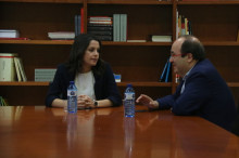 Imatge de la reunió entre la cap de l'oposició Inés Arrimadas i el primer secretari del PSC; Miquel Iceta