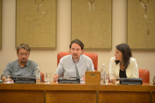 Pablo Iglesias en roda de premsa després de la reunió amb els portaveus de Catalunya En Comú, Marea i IU