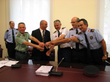 mossos esquadra guardia civil gendarmes gendarmaria