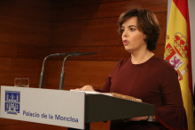 La vicepresidenta del govern espanyol, Soraya Sáenz de Santamaria, en una compareixença a la Moncloa