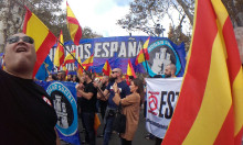 Manifestants en la marxa per la defensa de la unitat d'Espanya el 12 d'octubre