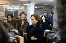L'alcaldessa de Barcelona i líder de BComú, Ada Colau, i Xavier Domènech, d'En Comú Podem, a la primera reunió pública del grup impulsor d'Un País en Comú