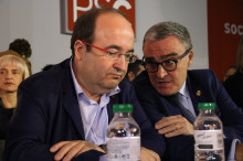 Pla mig del primer secretari del PSC, Miquel Iceta, parlant amb l'alcalde de Lleida, Àngel Ros