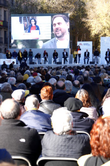 Pla general de la número dos d'ERC, Marta Rovira, intervenint a l'acte central d'Esquerra, davant el CCM del Born