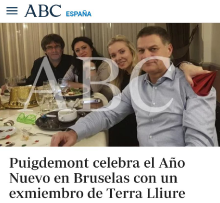 ABC amb la foto robada de Puigdemont