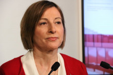 La fins ara presidenta del Parlament, Carme Forcadell, als faristols de la cambra,
