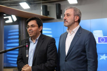 El primer tinent d'alcaldia de Barcelona, Gerardo Pisarello, i el líder del PSC a l'Ajuntament, Jaume Collboni, a Brussel·les