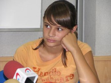 noia cotxe autoescola claudia fornos
