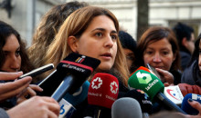 Pla curt de la coordinadora del PDeCAT, Marta Pascal, atenent els mitjans davant del Suprem