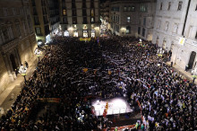 Concentració a Plaça Sant Jaume per demanar la llibertat dels presos polítics
