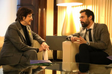 El president de Parlament, Roger Torrent, amb la presidenta de la Taula del Tercer Sector, Francina Alsina