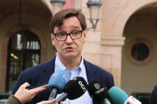 El secretari d'Organització del PSC, Salvador Illa, en una atenció als mitjans davant el Parlament de Catalunya
