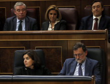 Soraya Sáenz de Santamaría i Mariano Rajoy durant el debat d'investidura al Congrés dels Diputats