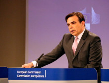 El portaveu de la Comissió Europea, Margaritis Schinas, durant la roda de premsa